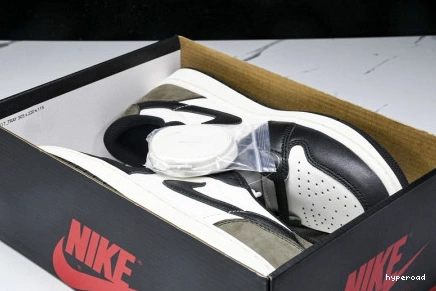 Hyperoad Air OG 1 Jordan Low “Mocha” 1112